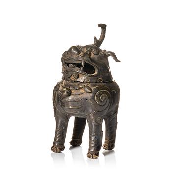 1113. A bronze censer in the shape of a buddhist lion, Ming dynasty (1368-1644).