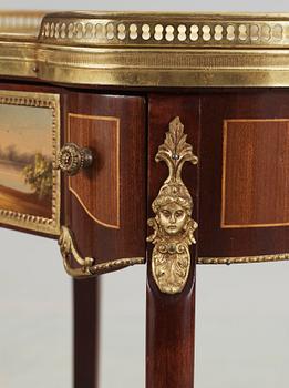 BORD, Louis XV-stil, troligen Frankrike, 1900-tal.