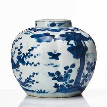 Kruka, porslin. Mingdynastin, Wanli (1572-1620).