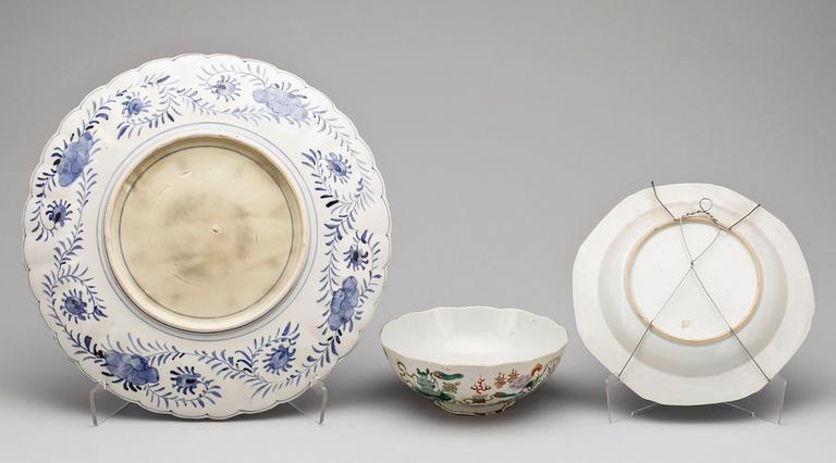 TALLRIKAR samt SKÅL, porslin Kina och Japan, 1700-1900-tal.