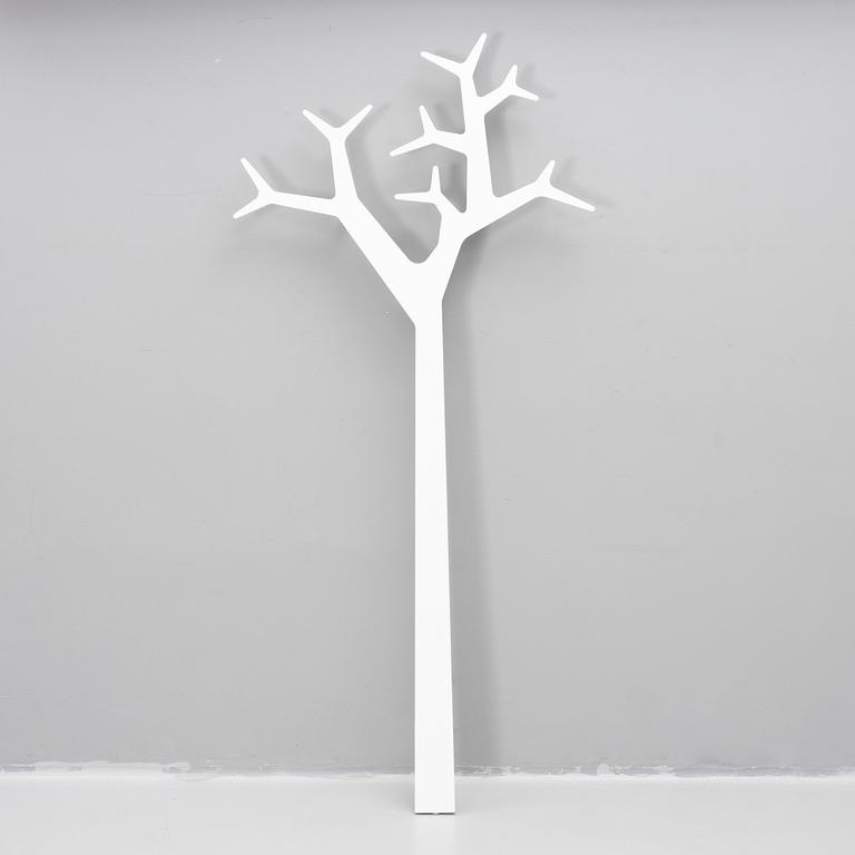 Michael Young & Katrin Petersdottir, klädhängare, "Tree", Swedese.