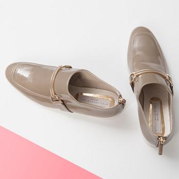 ETT PAR LOAFERS, Stella McCartney, storlek 38.