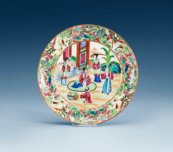 1497. A matched set of 17 Canton famille rose dishes, Qing dynasty, 19th Century.
