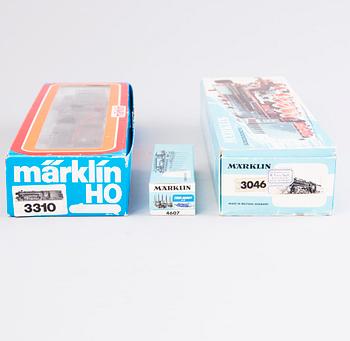 MÄRKLIN, sähkövetureita, 2 kpl ja vaunu, Saksa.
