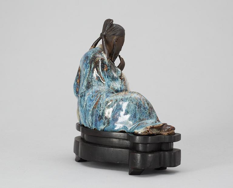A late Qingdynasty figurine.