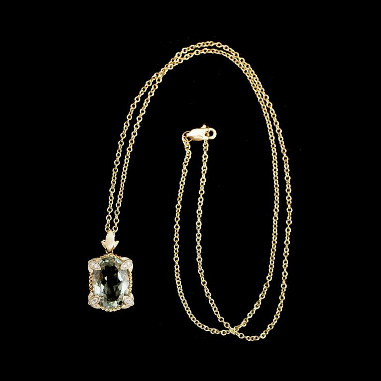 HÄNGE MED KEDJA, 14 k guld, ametist ca 6.0 ct, samt mindre diamanter tot ca 0.10 ct. Vikt ca 5.30 gr.