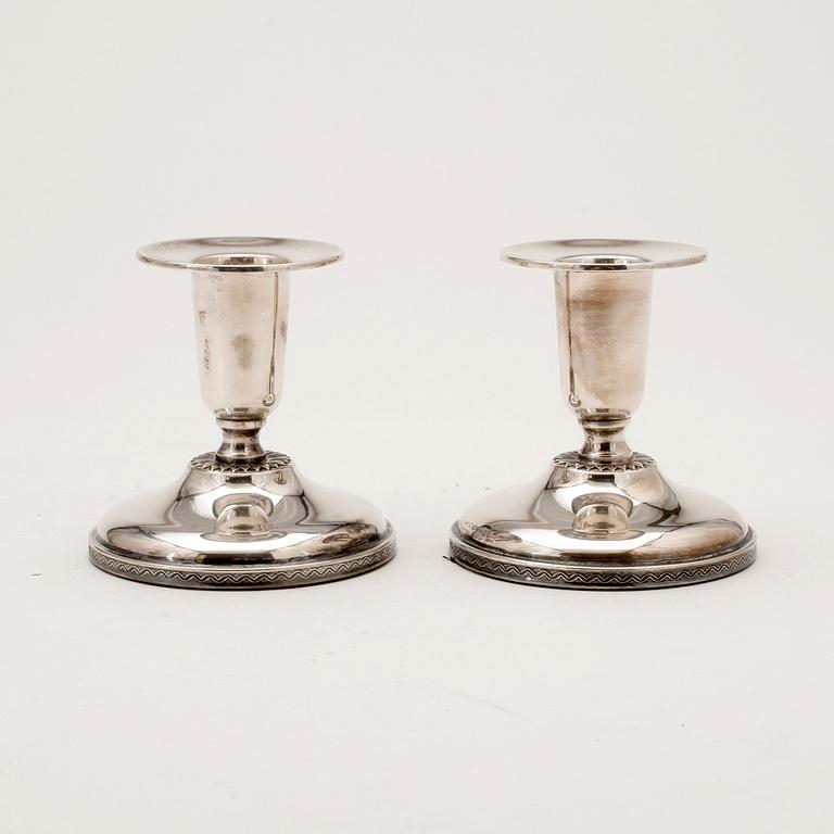 LJUSSTAKAR, ett par, silver, K & Ec, Göteborg, 1954.