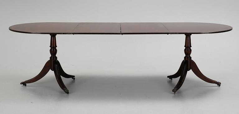 MATBORD, med två iläggsskivor, engelsk stil, 1900-tal.
