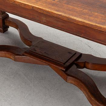 An oak dining table, Baroque early 18th century and Baroque style 19th/20th century.