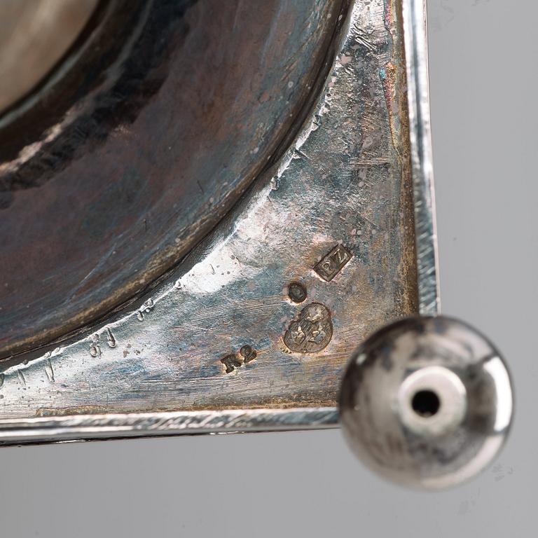 Pehr Zethelius, kandelabrar för två ljus, ett par, silver, Stockholm 1799, gustavianska.