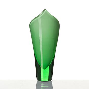 Gunnel Nyman, a "Calla" glass vase, Riihimäen Lasi Oy, Finland.