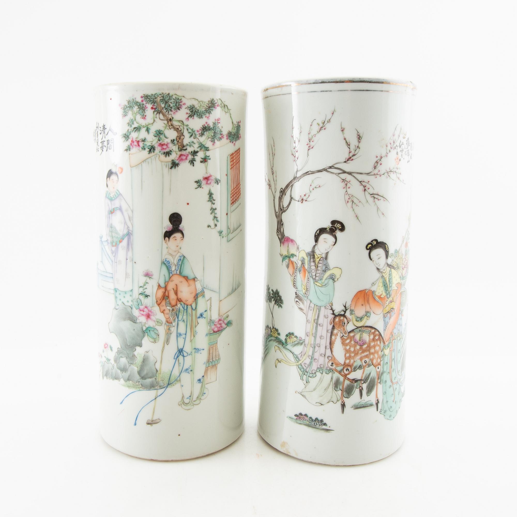 Brush pots, 2 similar, China, 20th century, porcelain.