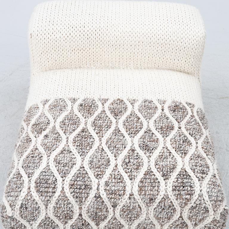 Patricia Urquiola, a 'Mangas' longe chair, GAN.