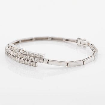 Armband, 18K vitguld med briljantslipade diamanter.