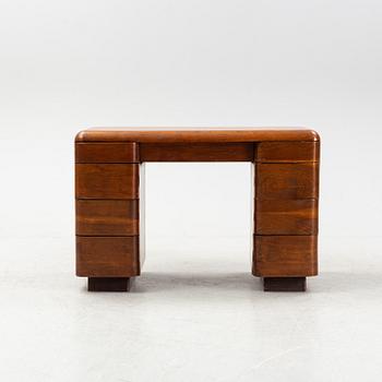Paul Goldman, a 'Bentwood Desk' from Plymold, Massachusetts, 1945-47.