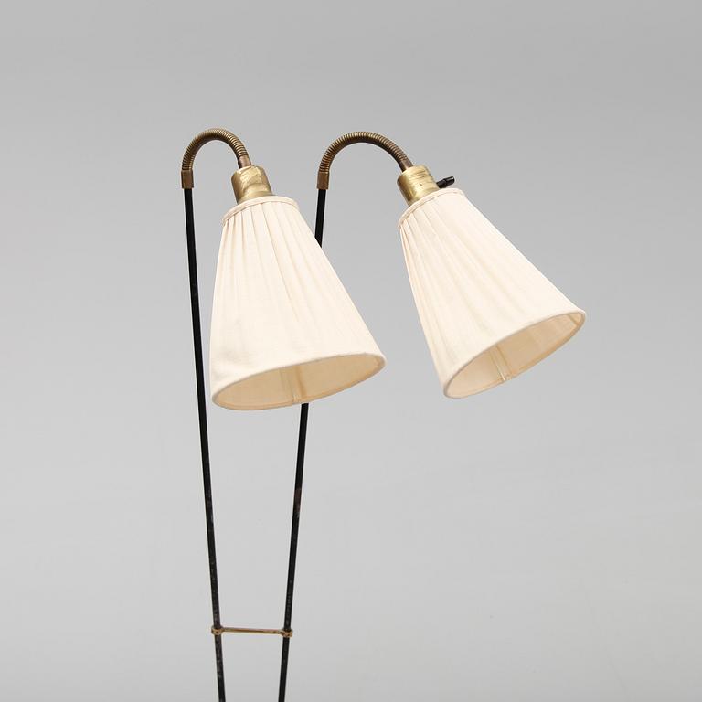 GOLVLAMPA, 1900-talets mitt.