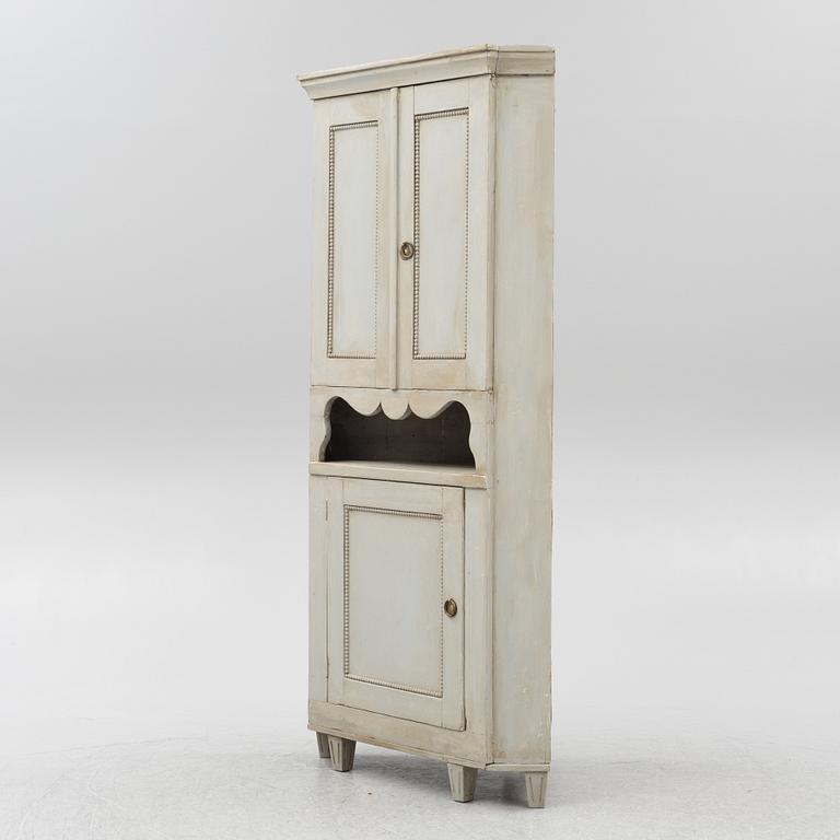 Corner cabinet, 19th century.