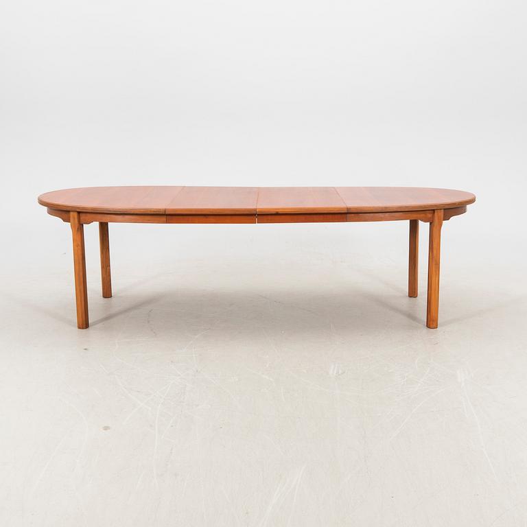 A walnut dining table, "Bristol" 1960s.