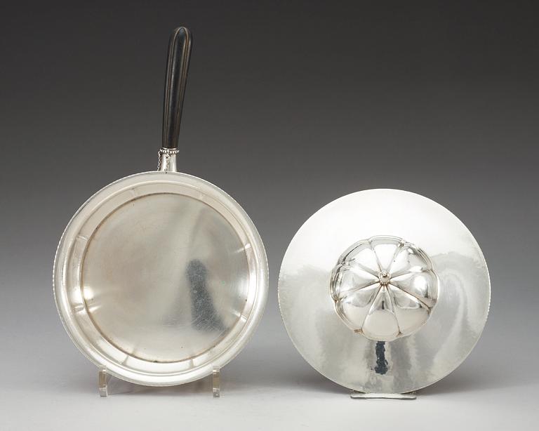 A K. Anderson silver lidded dish, Stockholm 1917,