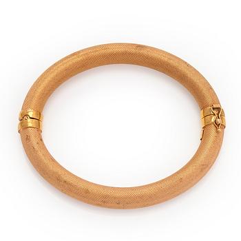 An 18K gold bracelet, Italy.