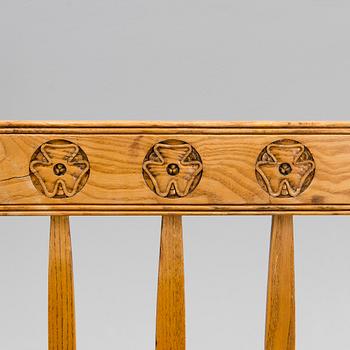 YRJÖ BLOMSTEDT, BORD OCH SEX STOLAR. Formgivna av Yrjö Blomstedt, 1902.