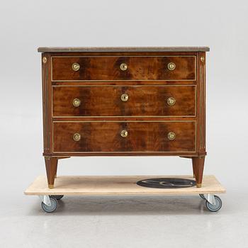 A Gustavian Style Chest of Drawers, mid 20th Century.