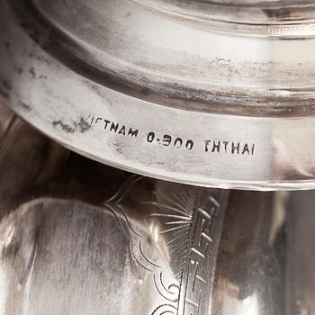 DRINKSET, 10 delar, silver och glas, Vietnam, 1900-tal, totalvikt ca 1335 g.