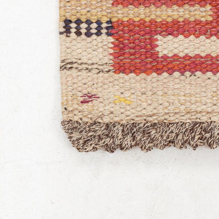 Märta Måås-Fjetterström, a carpet, "Röda Esset", flat weave, ca 299 x 209 cm, signed AB MMF.