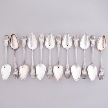A 36-piece set of silver cutlery, Suomi series, Kultateollisuus oy, Turku, Finland 1988-2001.