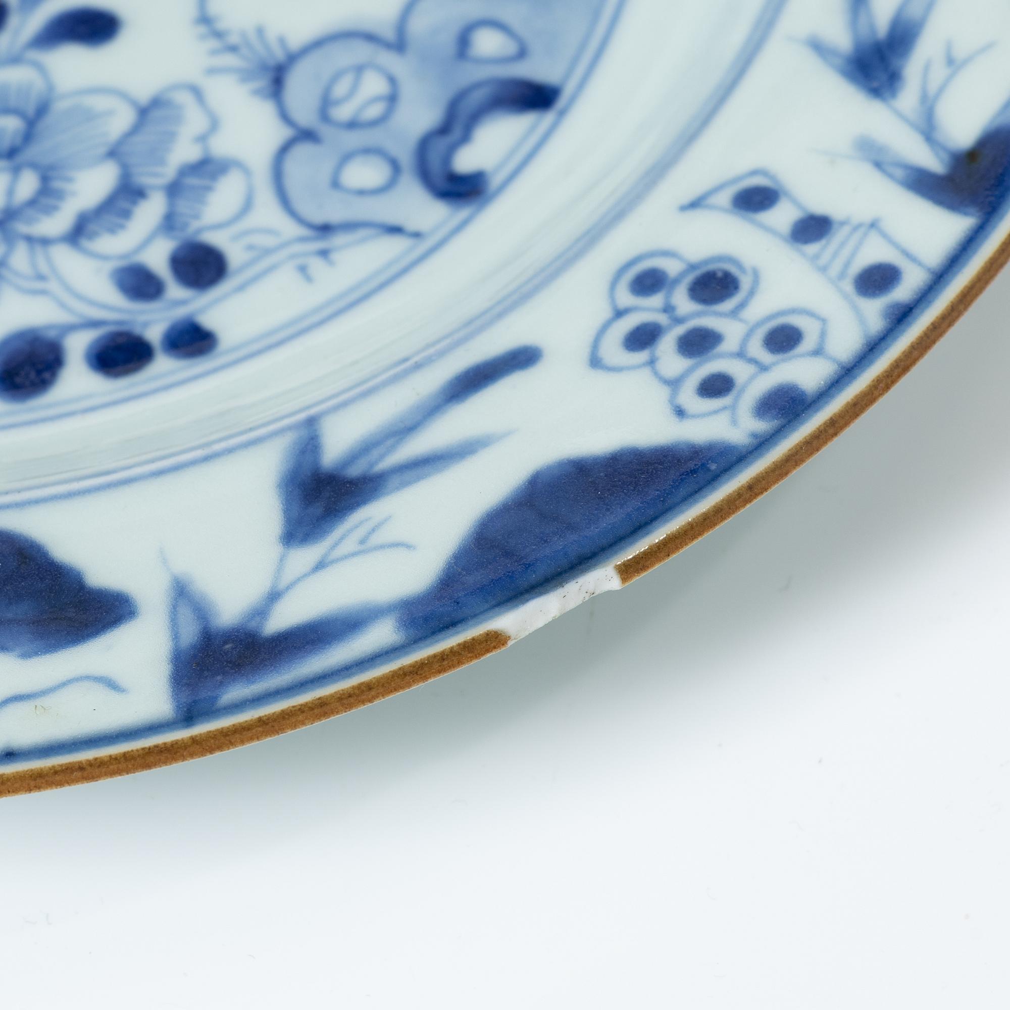 Tallrikar, fem stycken, porslin, Kina, 1700-tal.