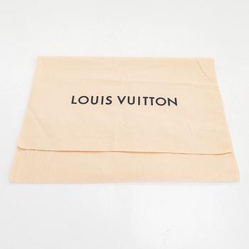 Louis Vuitton, a Monogram Eclipse 'Messenger Voyager PM' bag.