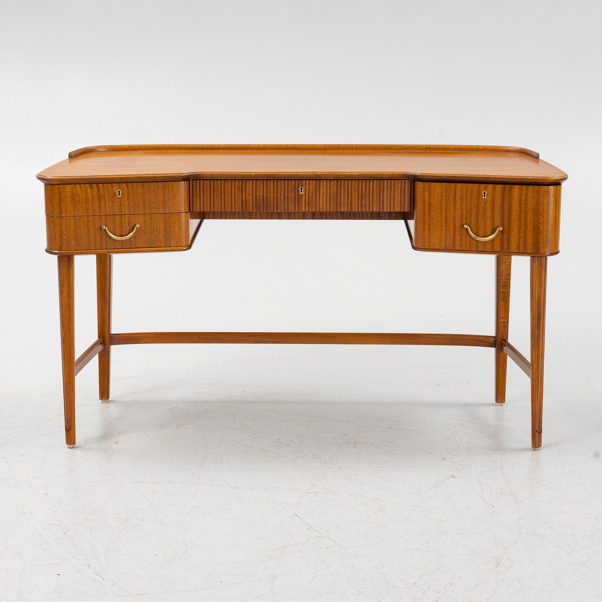 A Swedish Modern dressing table and a stool, AB Förenade Möbelfabrikerna, Linköping, 1940's.