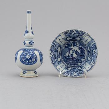 VATTENDROPPARE samt SKÅL, porslin samt kraak. Ming samt Qingdynastin, Wanli samt Kangxi (1662-1722).