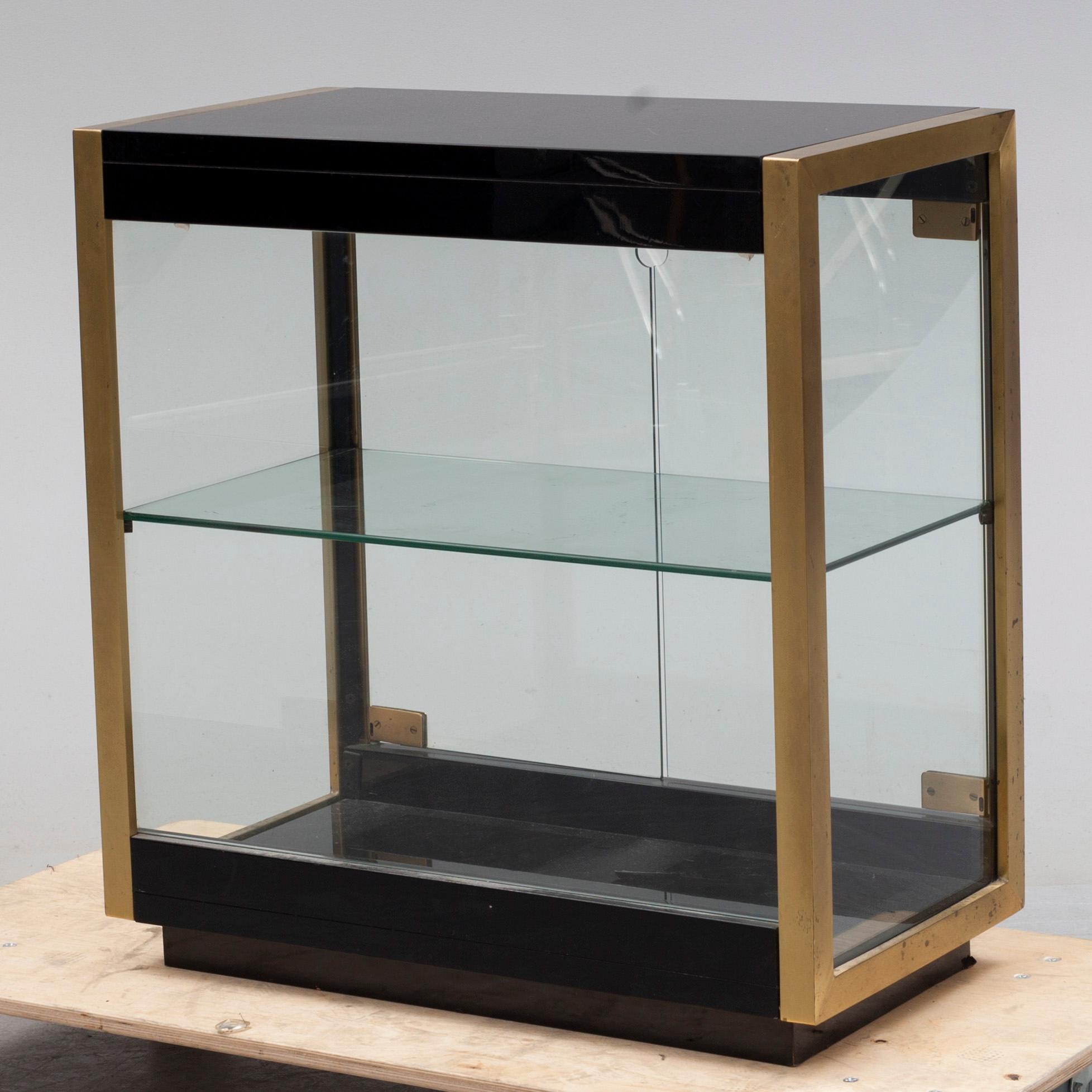 WILLY RIZZO möjligen, sideboard/vitrinskåp, Italien, 1970-tal.