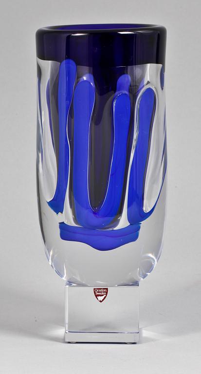 VAS, glas, Lars Hellsten, Orrefors, sign.