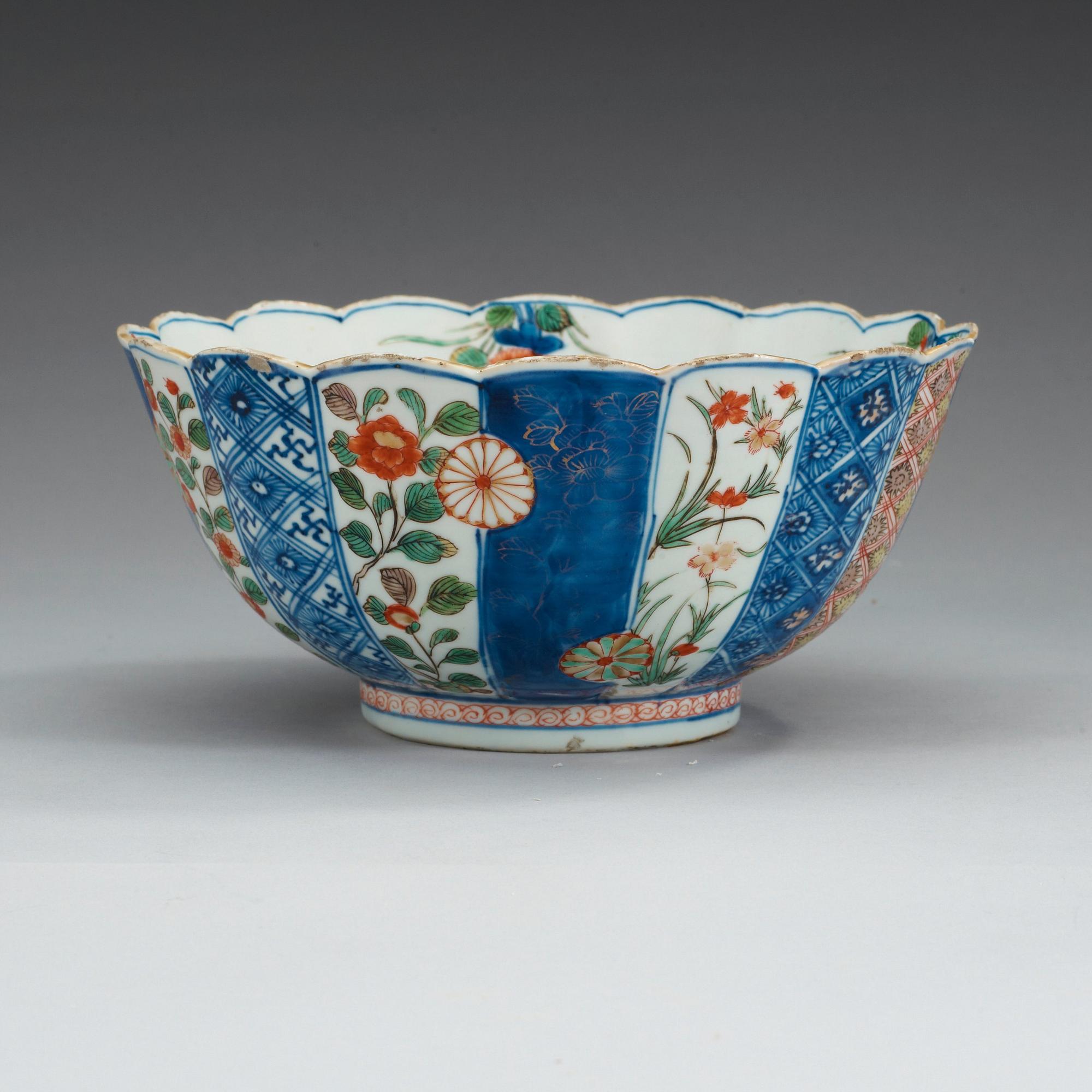 SKÅL, porslin. Qing dynastin, Kangxi (1662-1722).