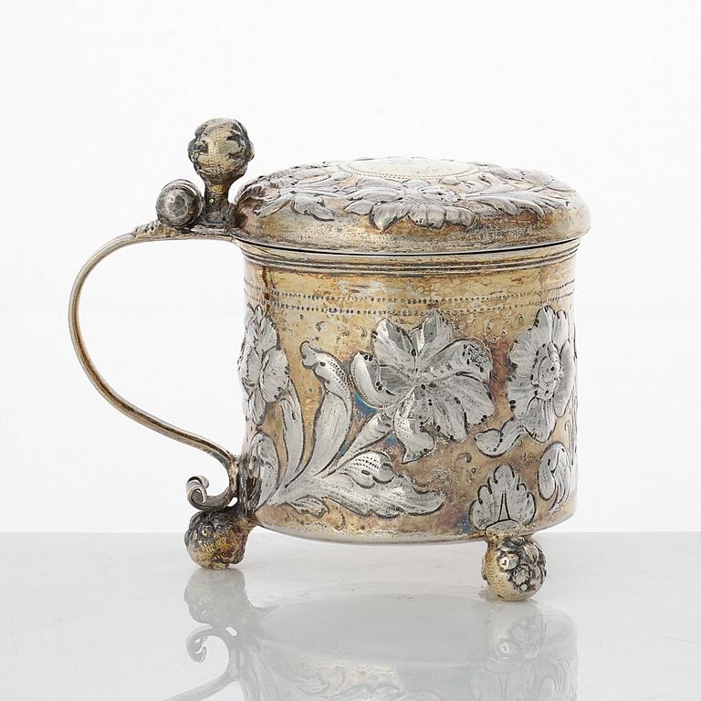 Johan Ståhle, miniatyrdryckeskanna, silver, (verksam i Stockholm 1677-1687 (1694)). Barock.