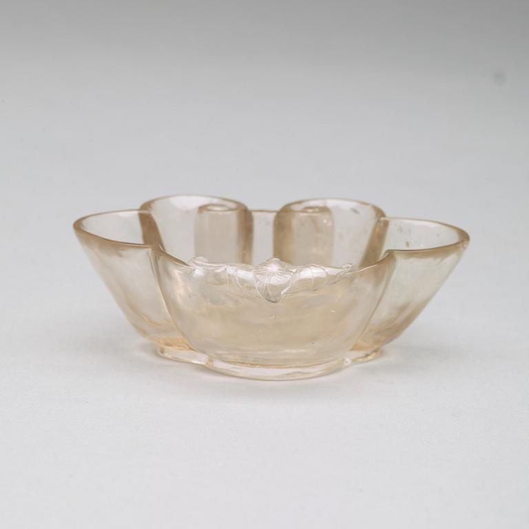 A rock chrystal brush washer, Qing dynasty, 19th Century.