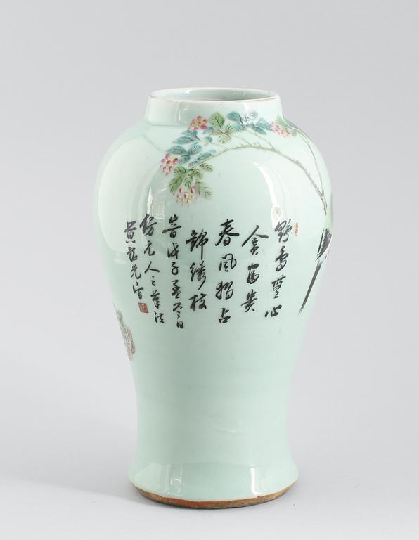VAS, porslin, Kina, 1800-/1900-tal.