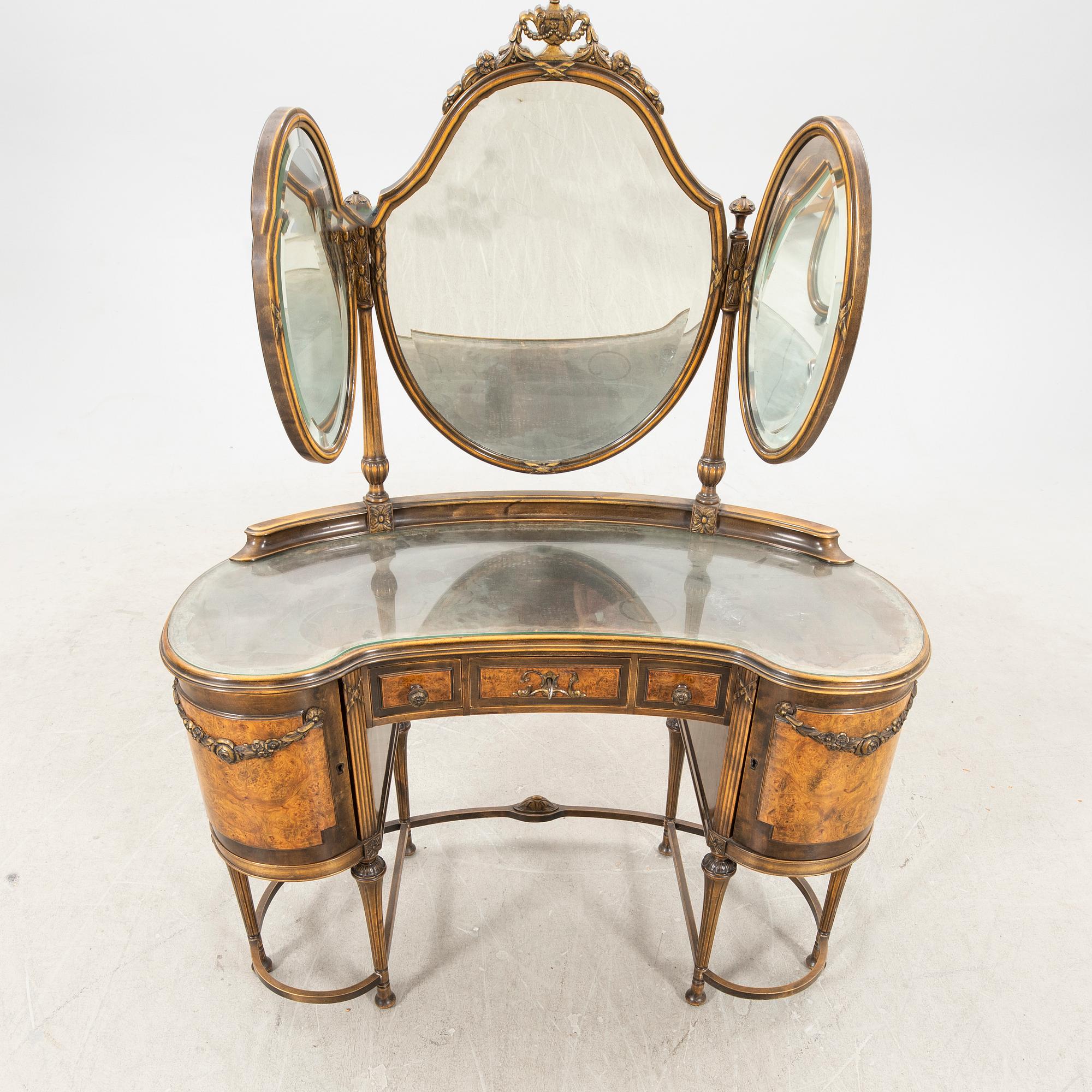 Toalettbord Louis XVI-stil 1940-tal.