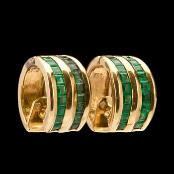 SMYCKESSET, 2 delar, 18k guld med smaragder samt prinsesslipad diamant. Totalvikt ca 13g.