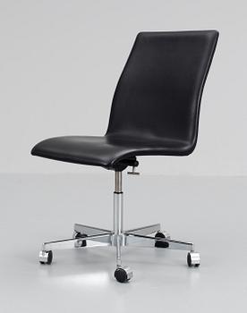 SKRIVBORDSSTOL, "Oxford", Arne Jacobsen, Fritz Hansen, Danmark, 2004.