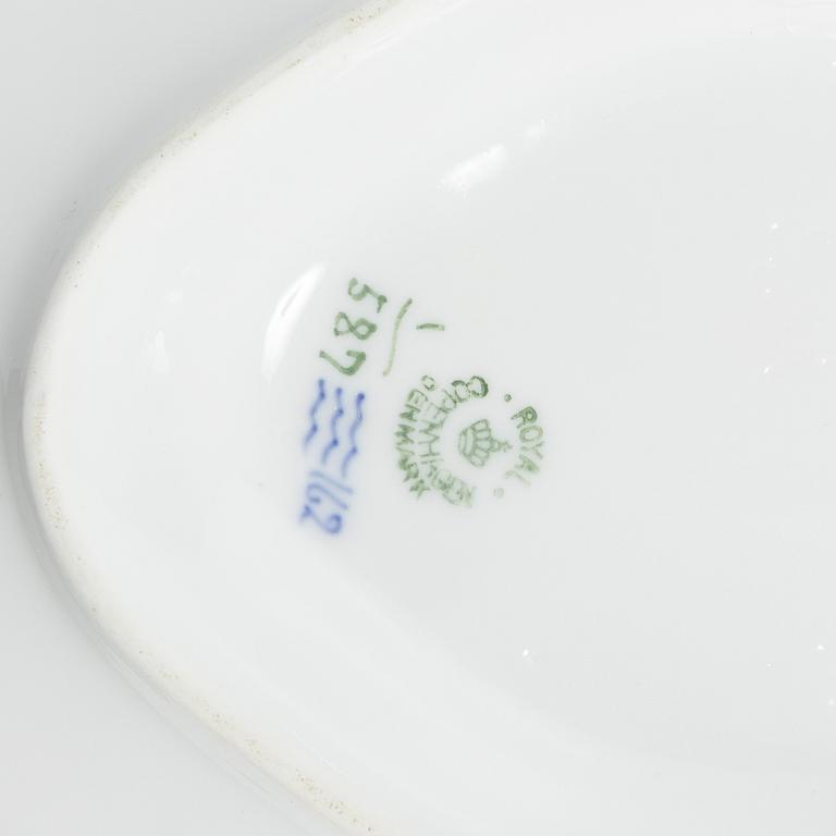 Royal Copenhagen, servisdelar 4 st, "Musselmalet", Danmark.