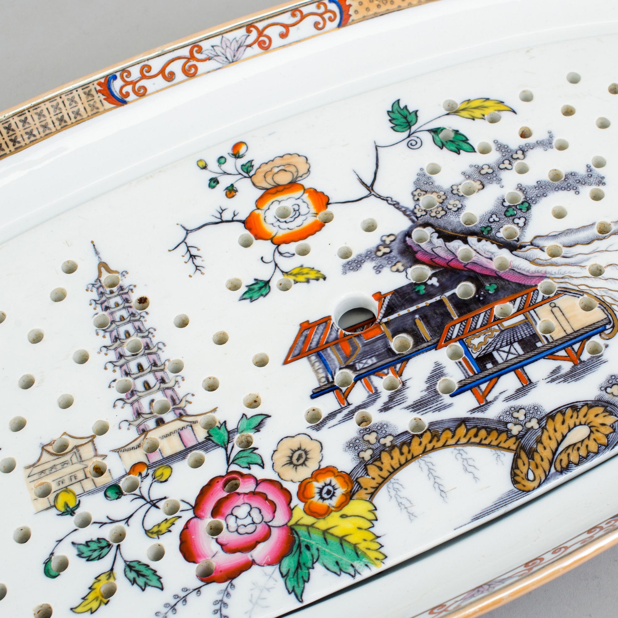 A set of 45 pieces of tableware "Japan" by Rörstrand.