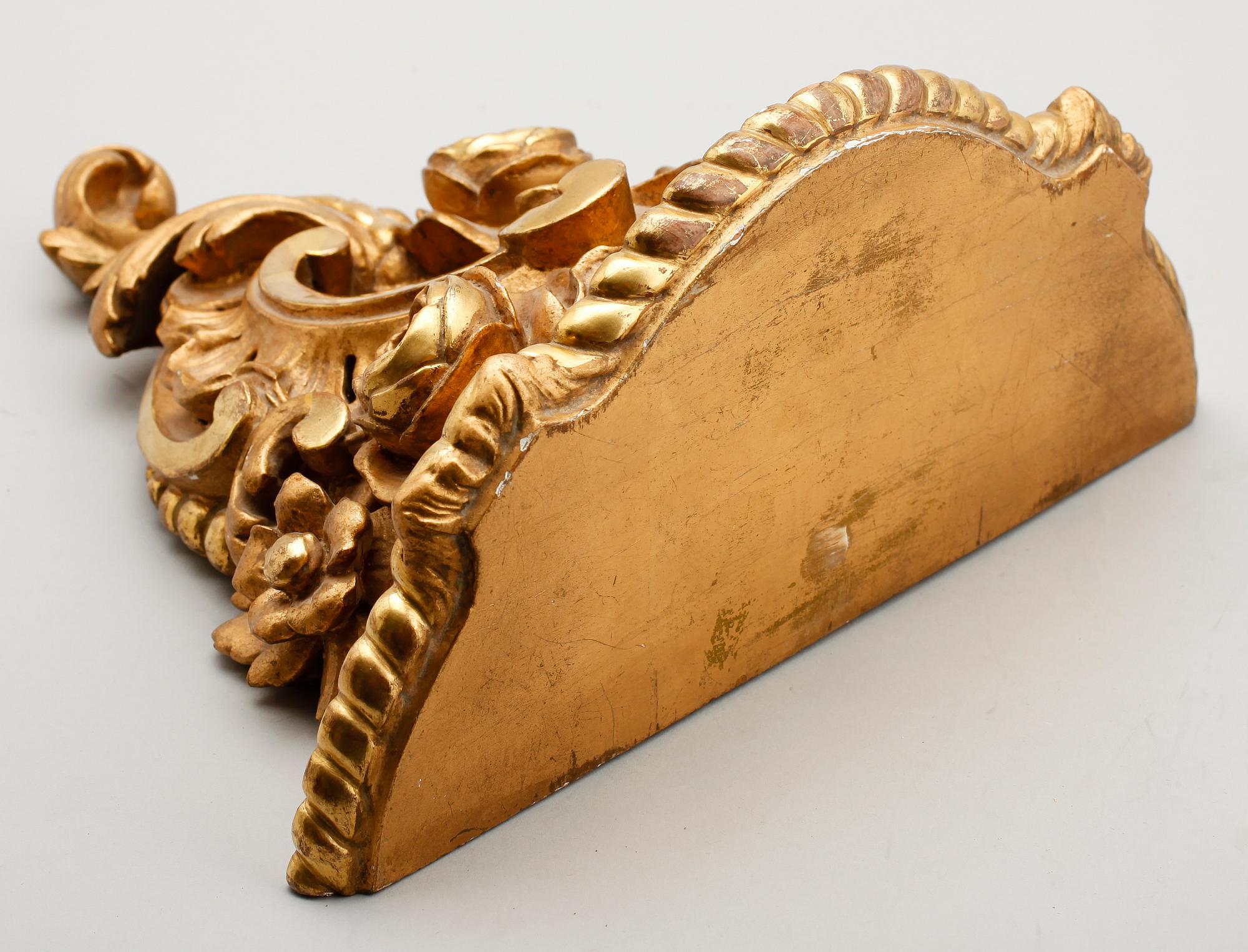 VÄGGKONSOL, trä, 1800-tal.