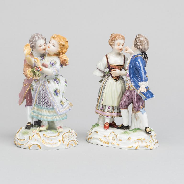 A pair of Meissen porcelain figurines first half of the 20th century.