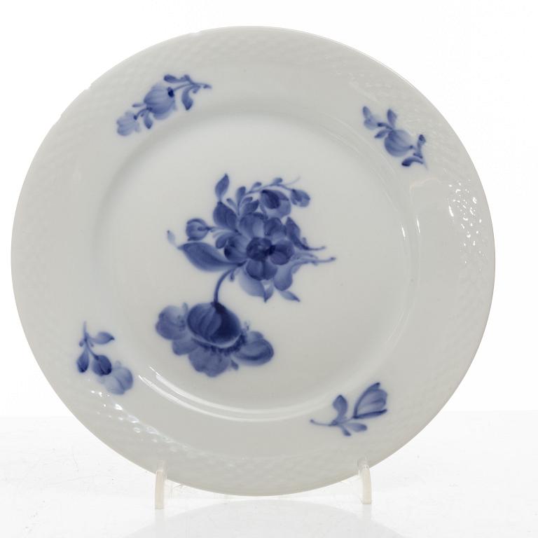 An 85-piece "Blå Blomst' porcelain dinner and cofee service, Royal Copenhagen, Denmark.