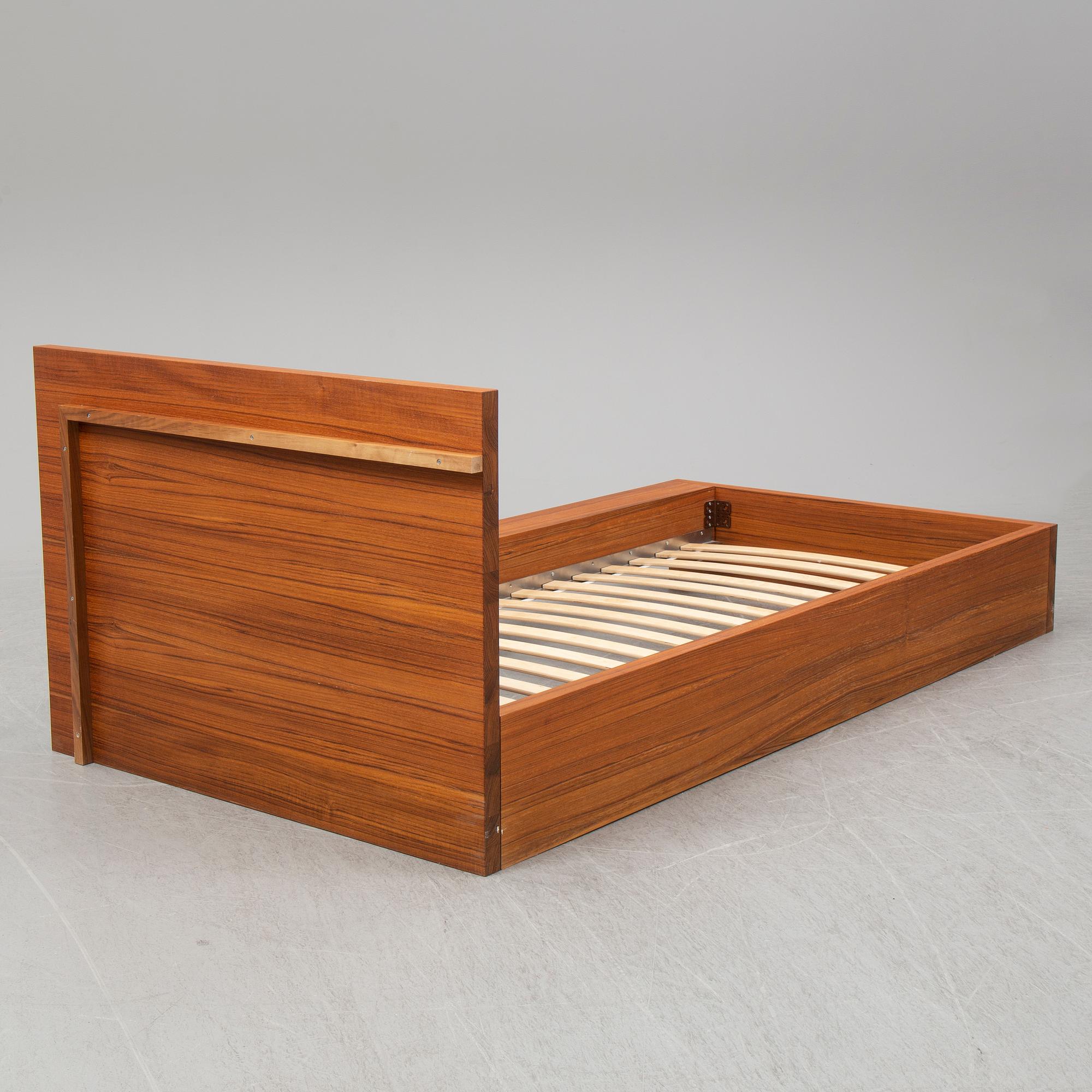 ANDREAS MARTIN-LÖF, a bed frame for K.F.K Cabinet makers, designed for Lyceum 2017.