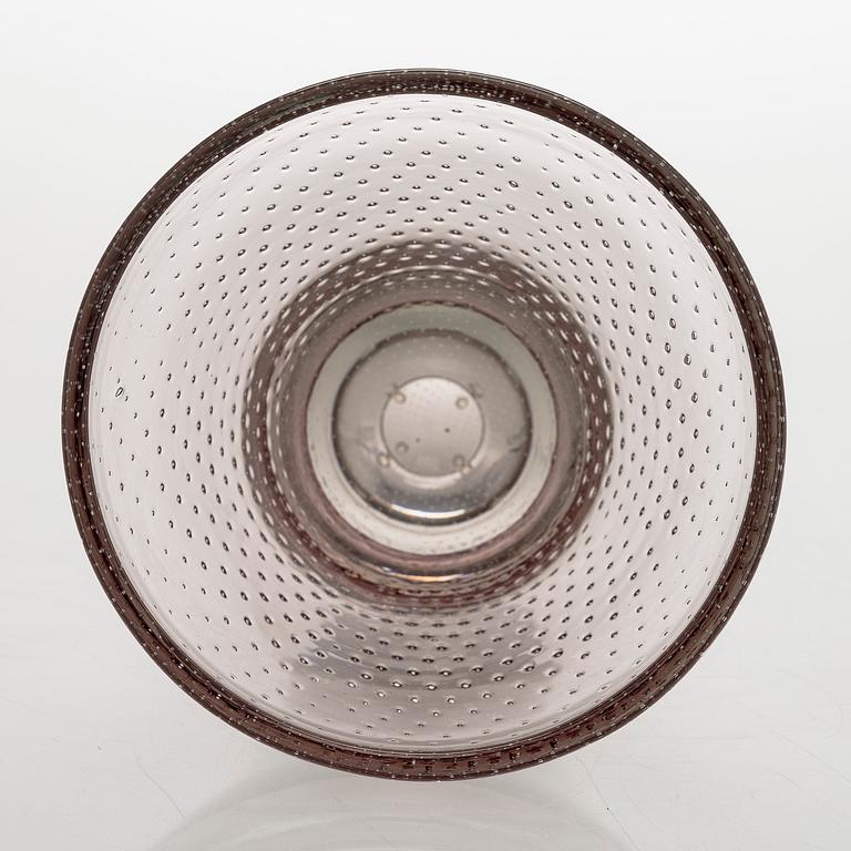 Gunnel Nyman, vas, modell "GN 12", signerad G. Nyman Nuutajärvi Notsjö -51. Formgiven 1947.