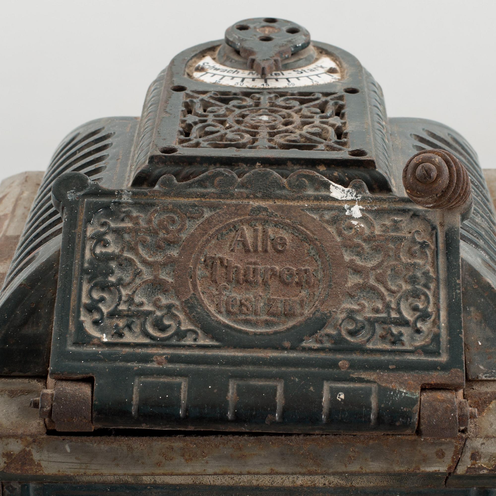 A cast iron stove, around 1900.